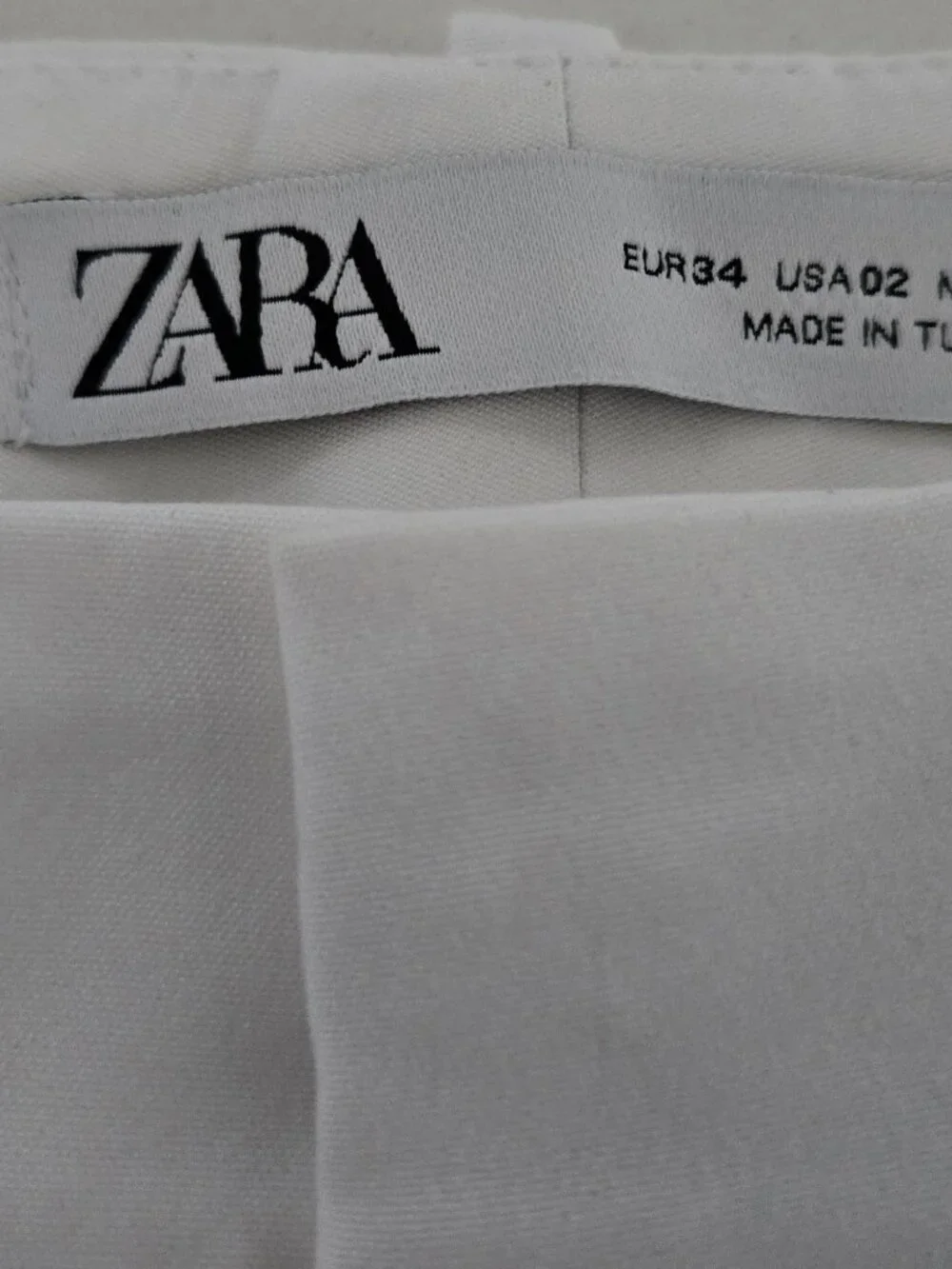 Zara Capris - Picture 1 of 4